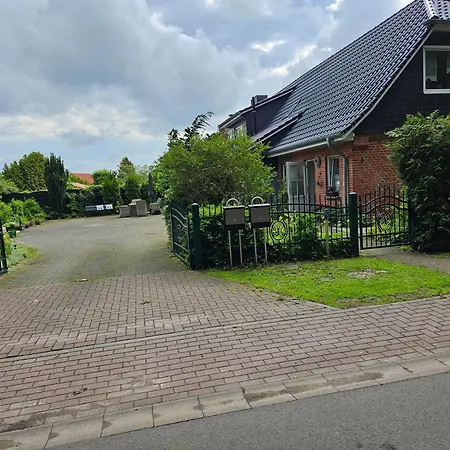 Ferienwohnung 2 Am Park Diwitz Exterior foto